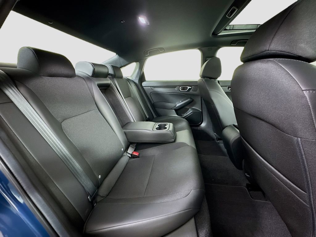 Used 2025 Honda Civic Sport image 23