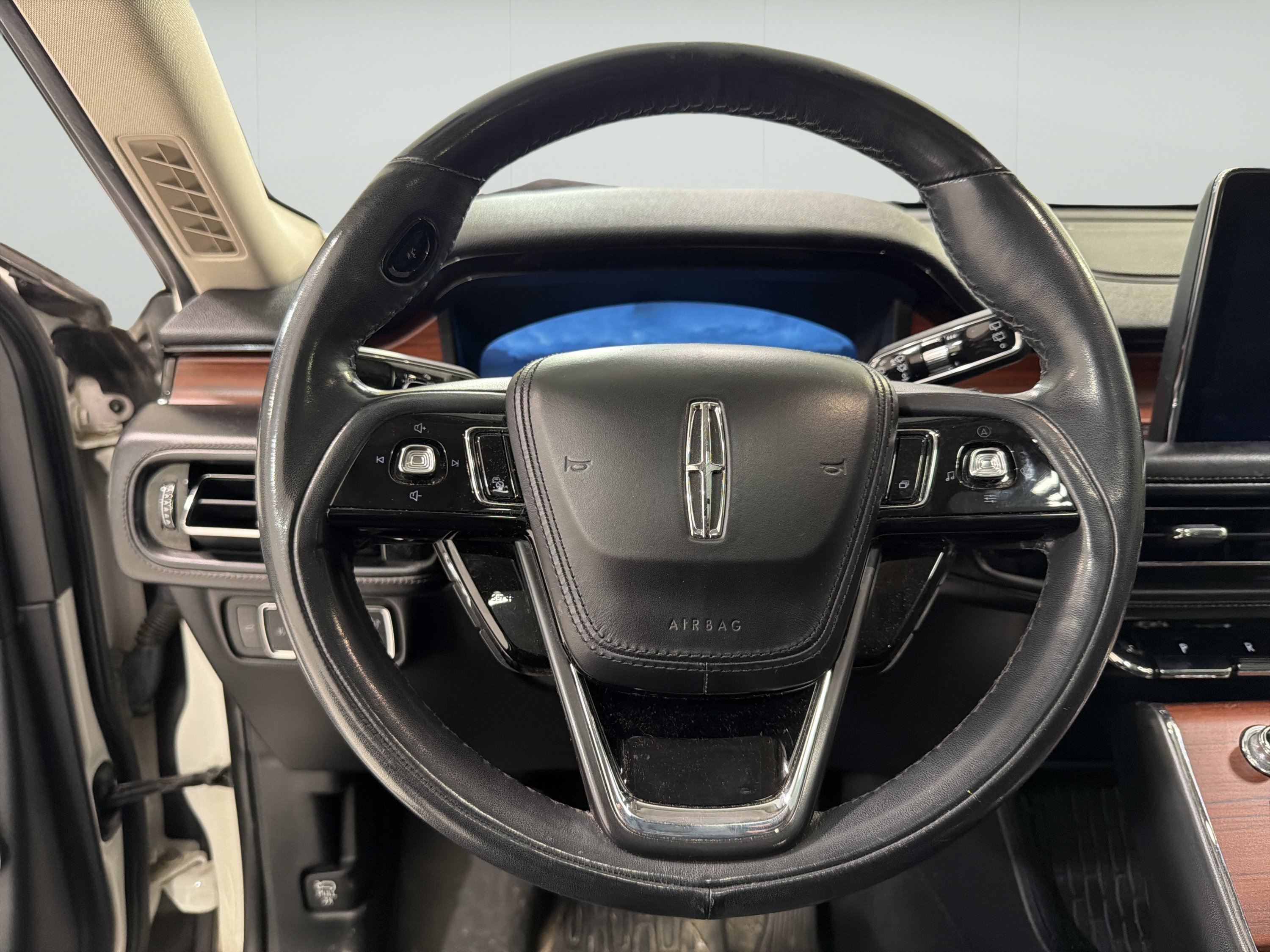Used 2021 Lincoln Aviator Reserve w/ Equipment Group 210A AWD/4WD image 16