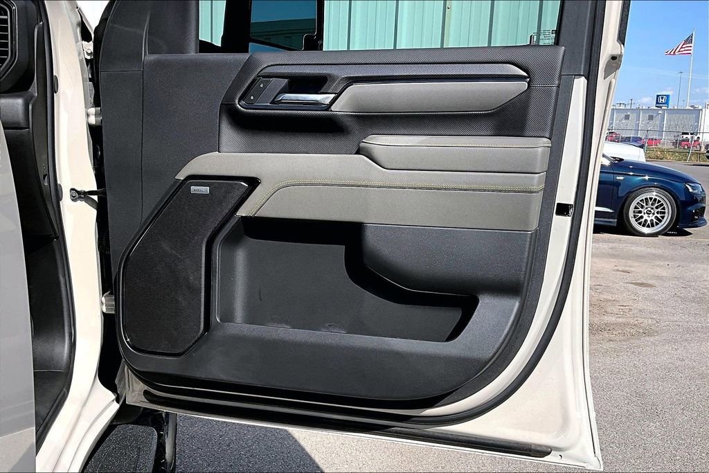 Used 2026 Chevrolet Silverado 2500 ZR2 AWD/4WD image 22