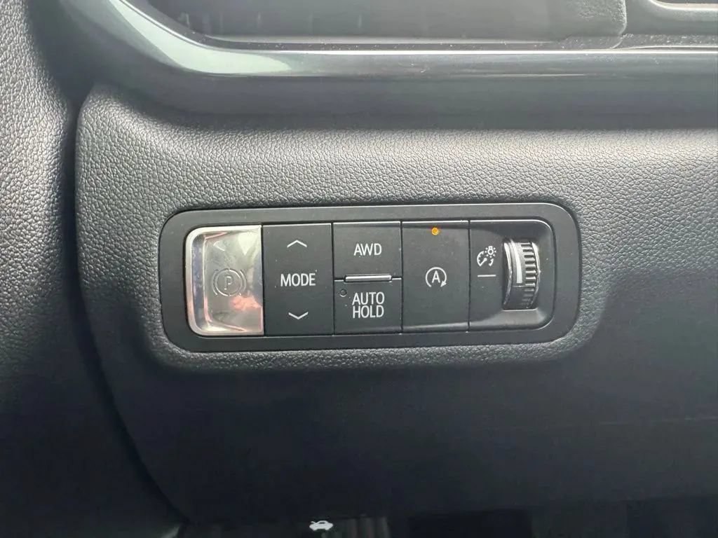 New 2026 GMC Terrain AT4 AWD/4WD image 21