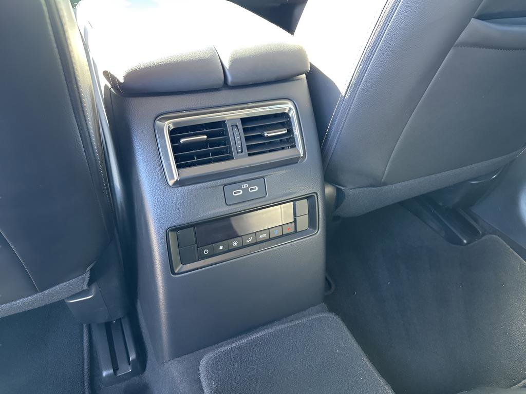 Used 2024 MAZDA CX-90 Plug-In Hybrid w/ Preferred image 21