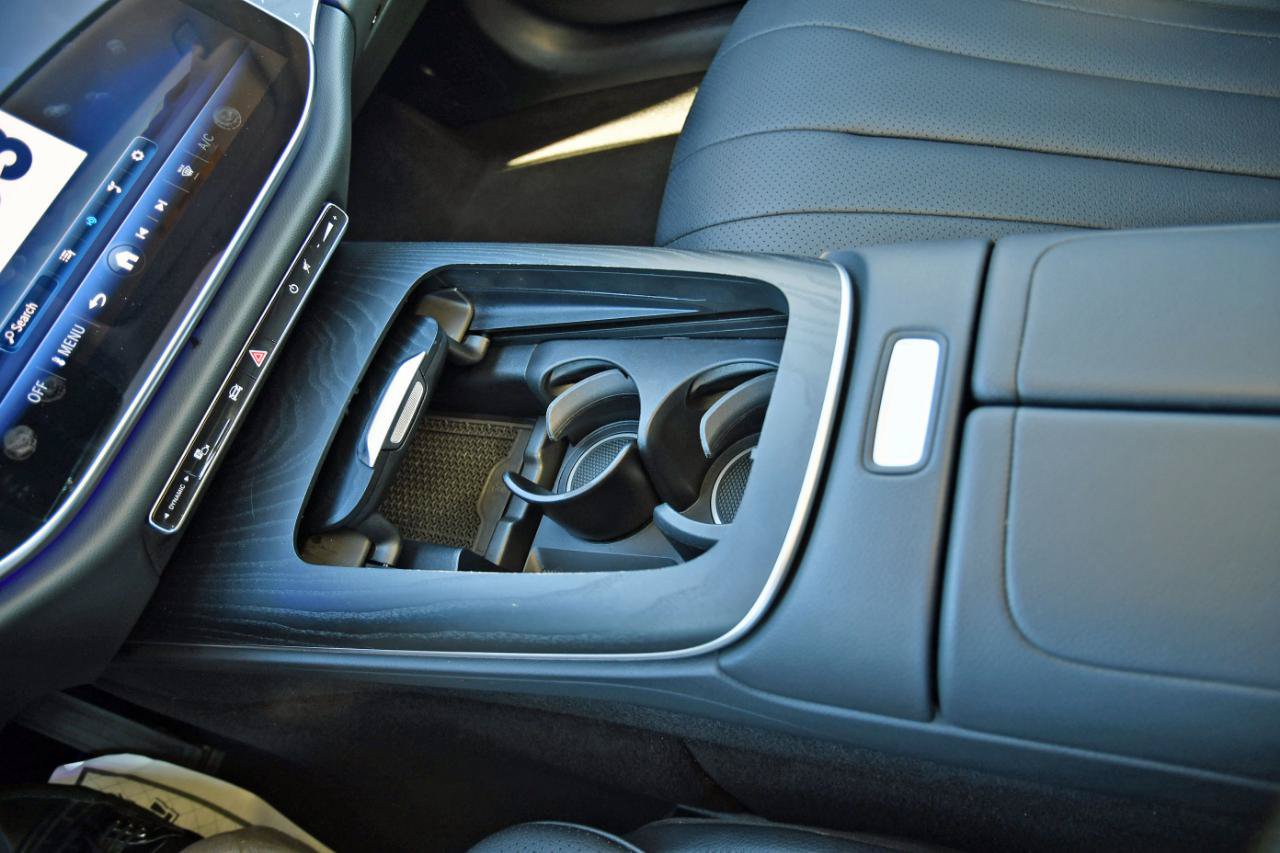 Used 2025 Mercedes-Benz E 350 Sedan image 35