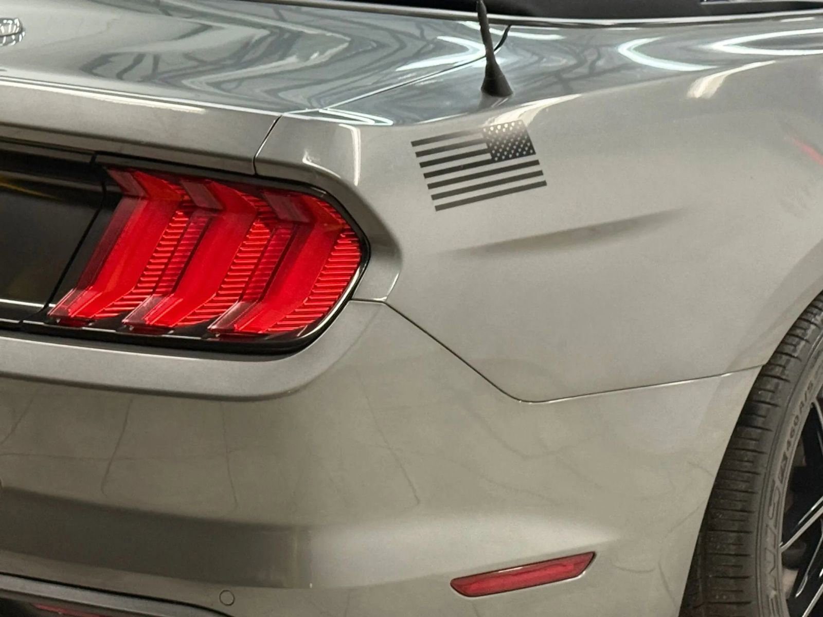 Used 2021 Ford Mustang GT Premium w/ GT Performance Package RWD image 10