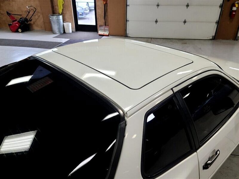 Used 1987 Porsche 944 Turbo RWD image 18