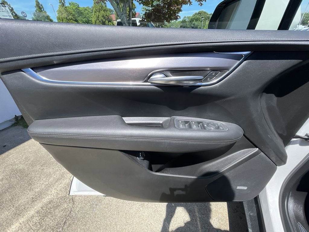Used 2021 Cadillac XT5 Luxury FWD image 21