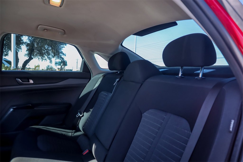 Used 2025 Kia K5 LXS image 25