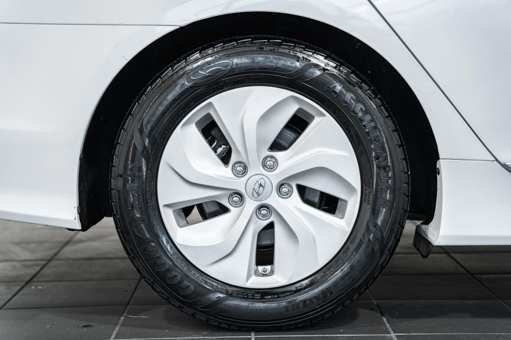 Used 2014 Hyundai Sonata Hybrid image 19