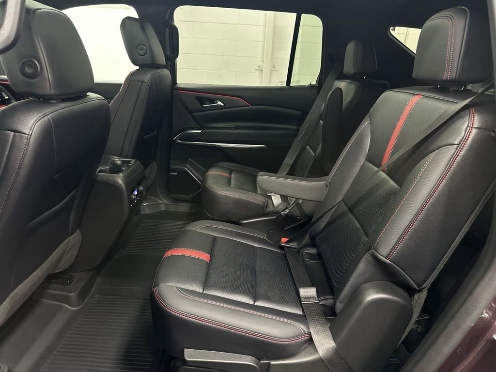 Used 2025 Chevrolet Traverse RS w/ LPO, Floor Liner Package AWD/4WD image 21