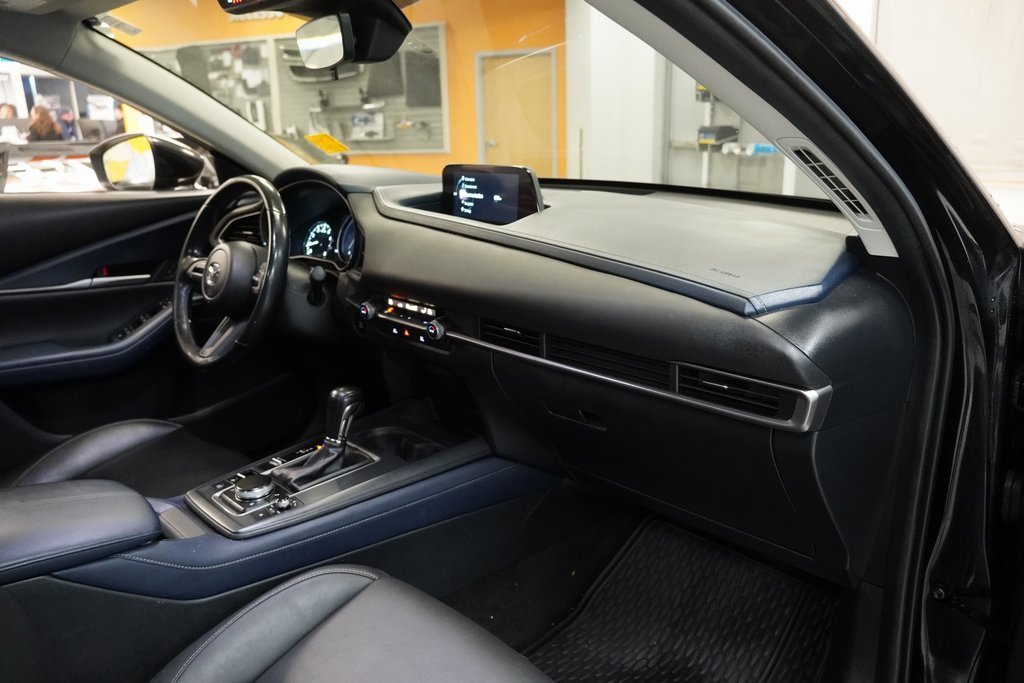 Used 2021 MAZDA CX-30 AWD 2.5 S w/ Select Package image 33