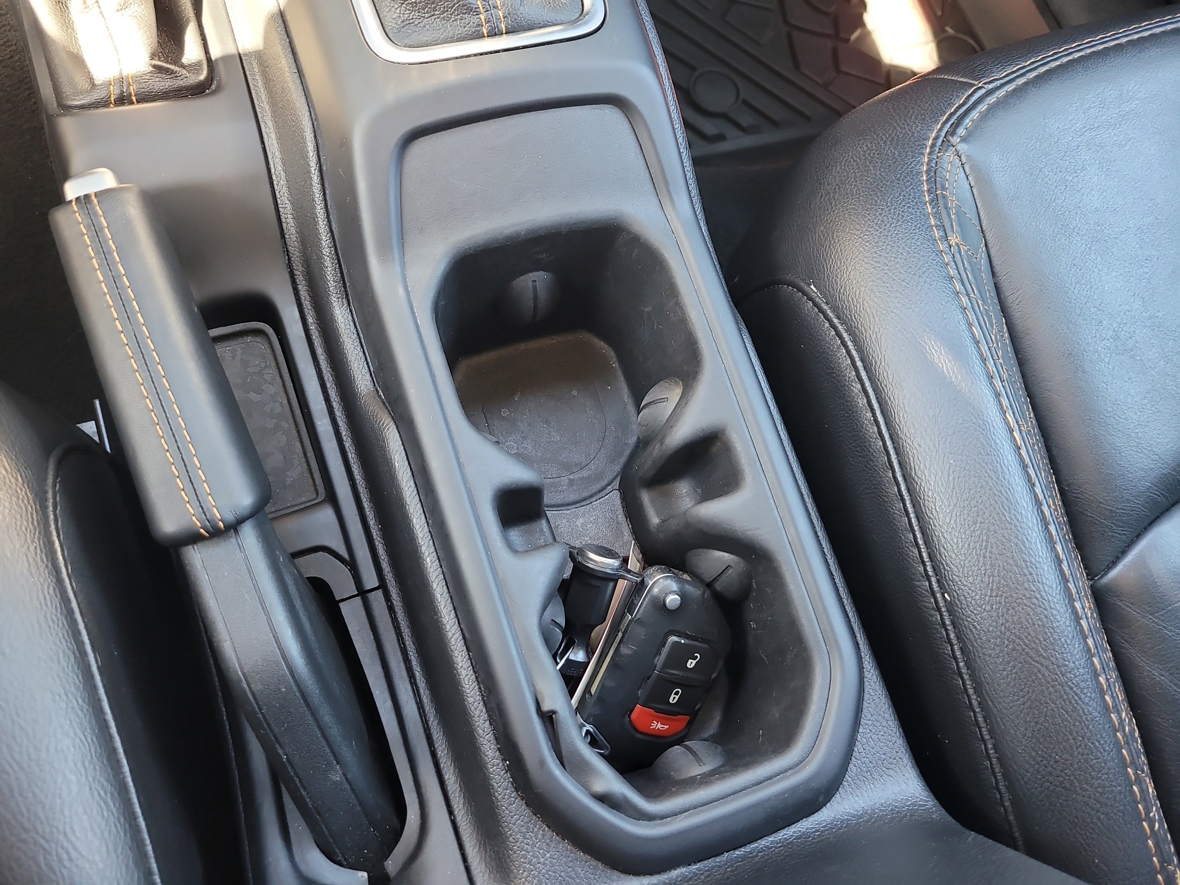 Used 2023 Jeep Gladiator Overland image 24