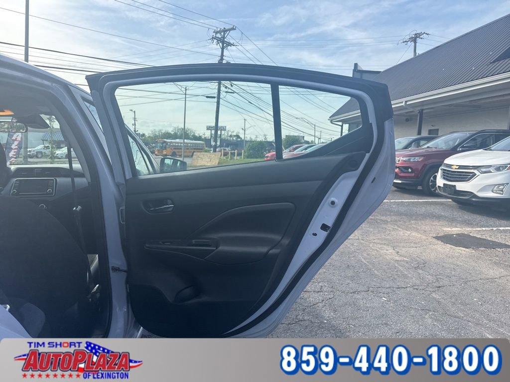Used 2025 Nissan Versa SV FWD image 37