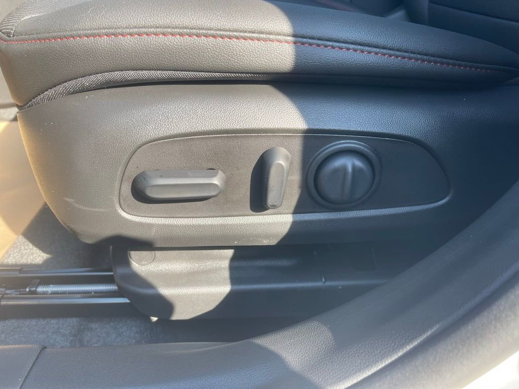 New 2026 Chevrolet Trax RS w/ Sunroof Package image 12