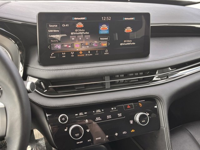 Certified 2025 INFINITI QX60 Pure image 13