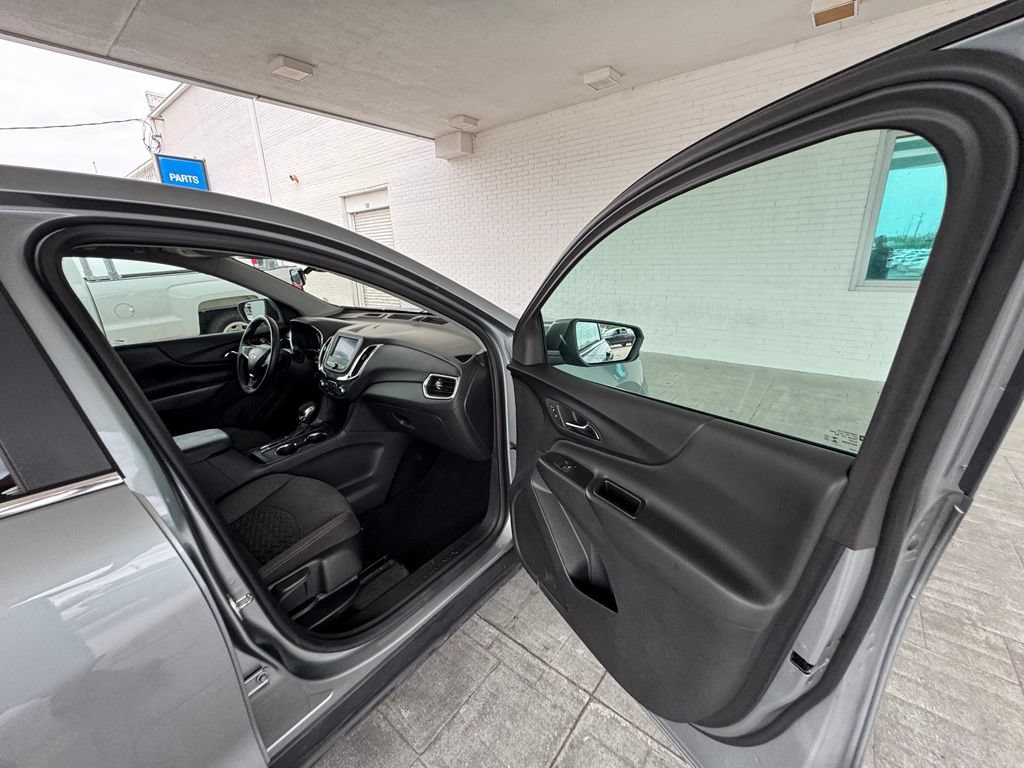 Used 2024 Chevrolet Equinox LT AWD/4WD image 14
