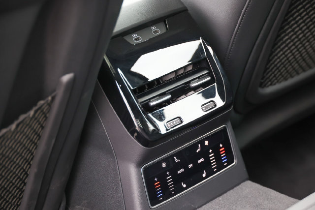 Certified 2026 Audi A6 Premium Plus w/ Premium Plus Package AWD/4WD image 43