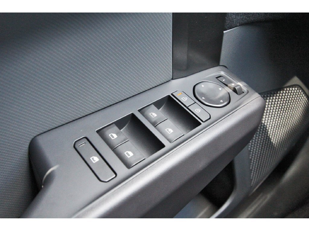 New 2027 Kia EV3 Wind FWD image 15