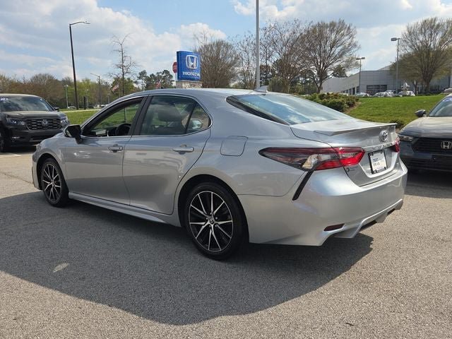 Used 2023 Toyota Camry SE w/ Convenience Package image 3
