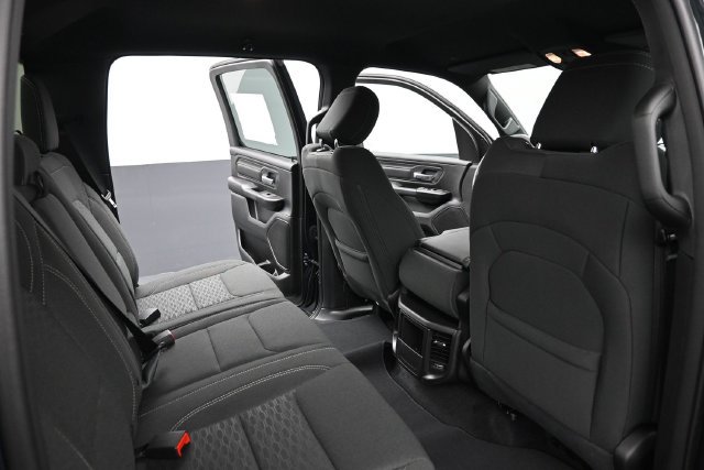 New 2027 RAM 1500 Express AWD/4WD image 23