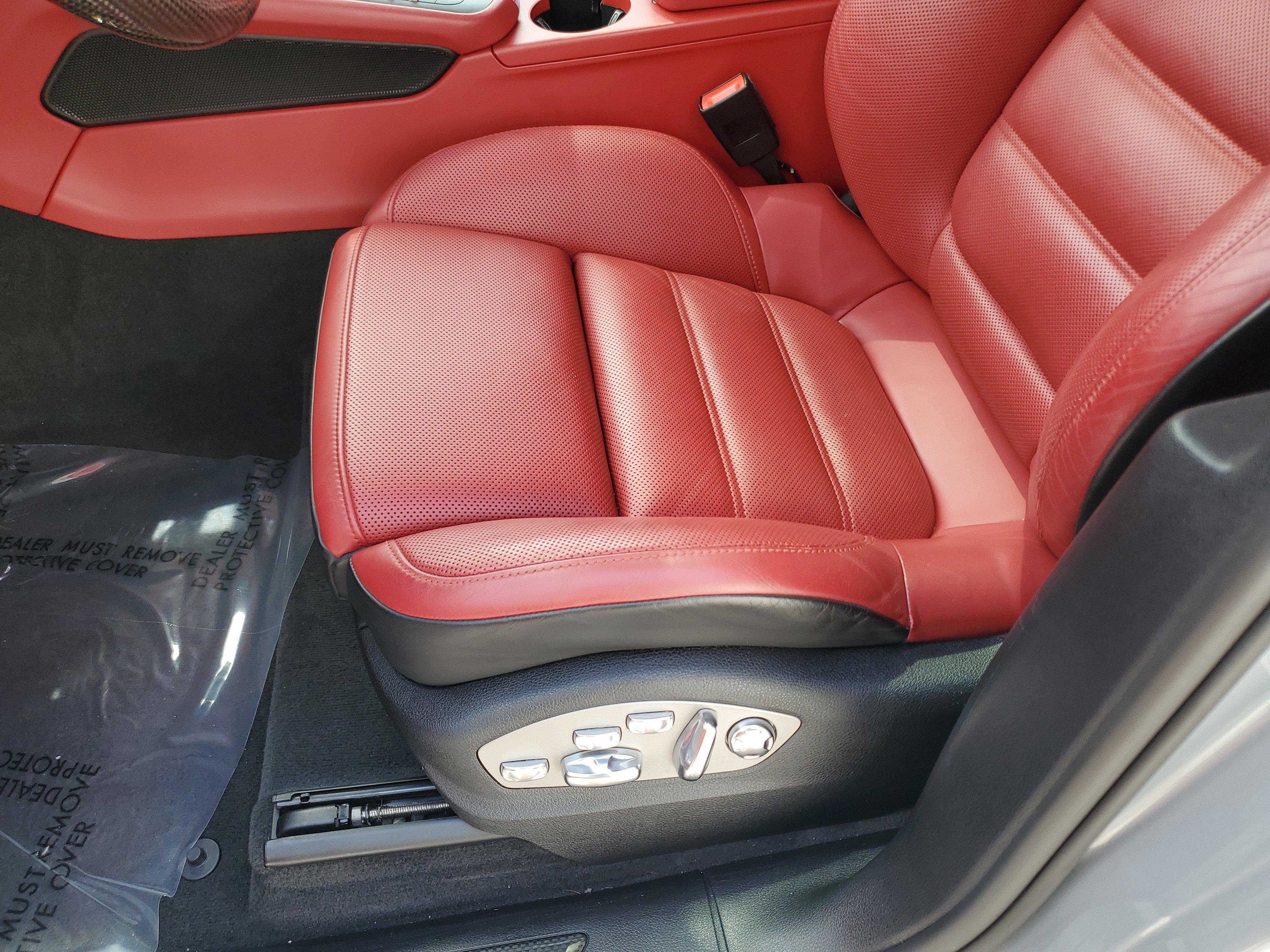 Used 2020 Porsche Macan Turbo AWD/4WD image 20
