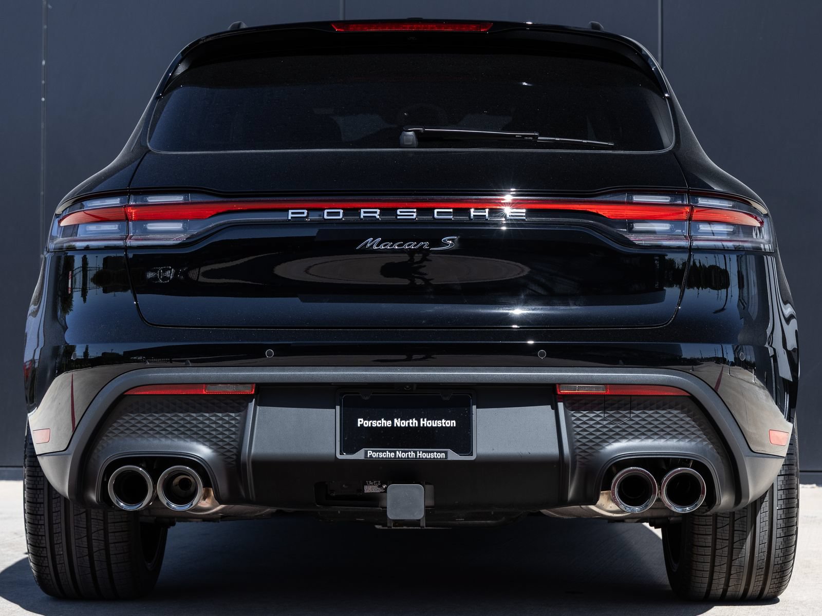 Certified 2026 Porsche Macan S AWD/4WD image 10