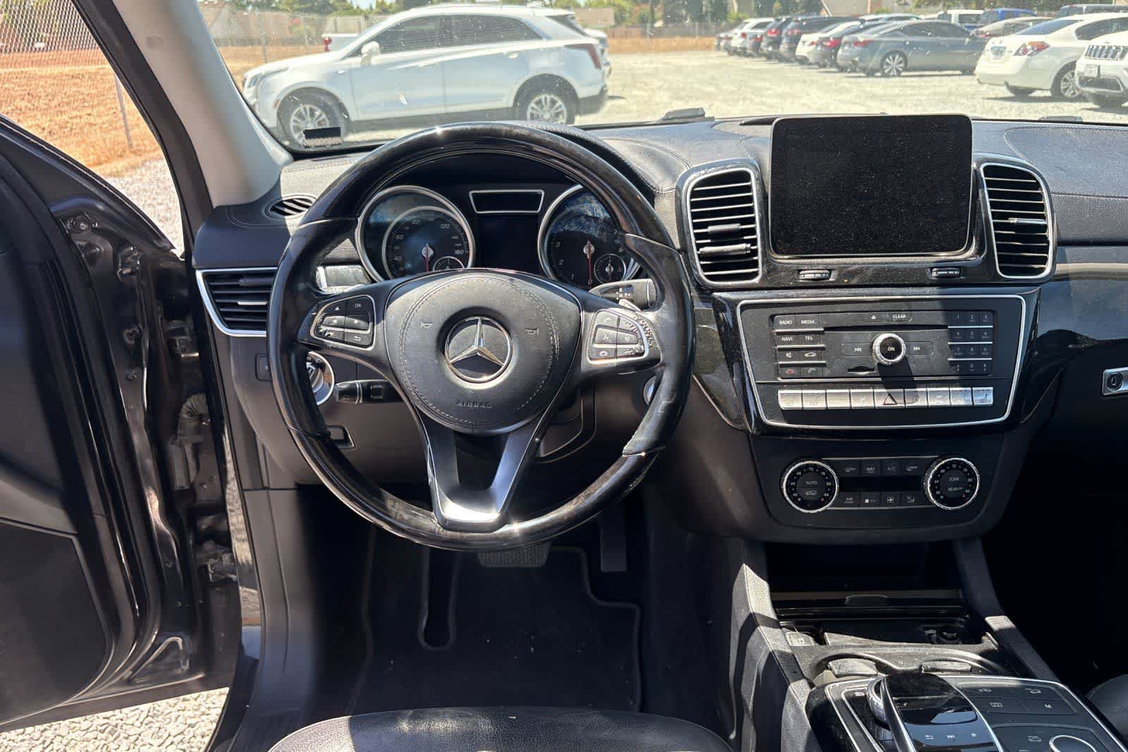 Used 2018 Mercedes-Benz GLS 550 4MATIC image 16