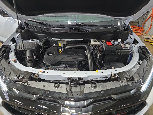 New 2026 Chevrolet Equinox RS w/ Convenience Package III FWD image 33