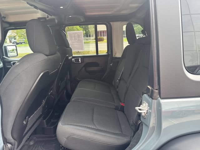 Used 2024 Jeep Wrangler Unlimited Rubicon 4xe w/ Convenience Group AWD/4WD image 26