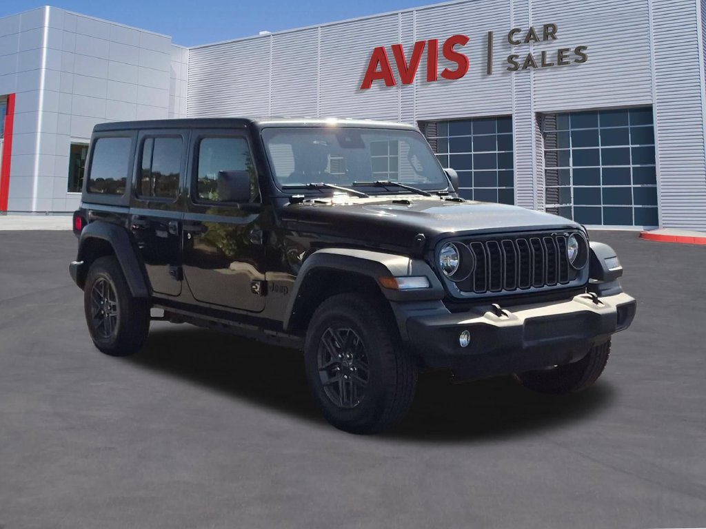 Used 2025 Jeep Wrangler Unlimited Sport AWD/4WD image 3