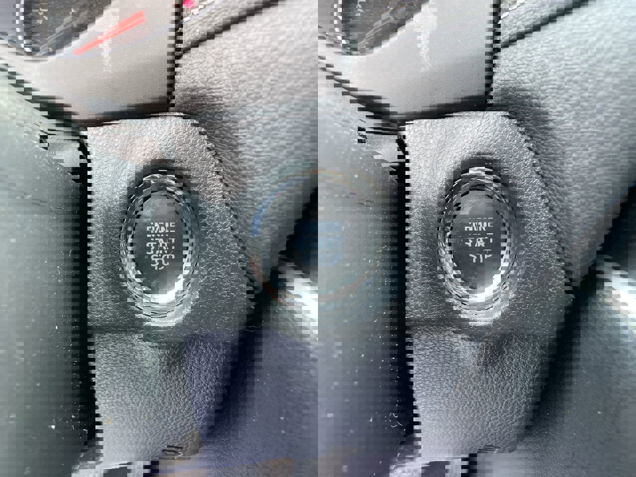 Used 2021 Toyota RAV4 XLE w/ Convenience Package image 26