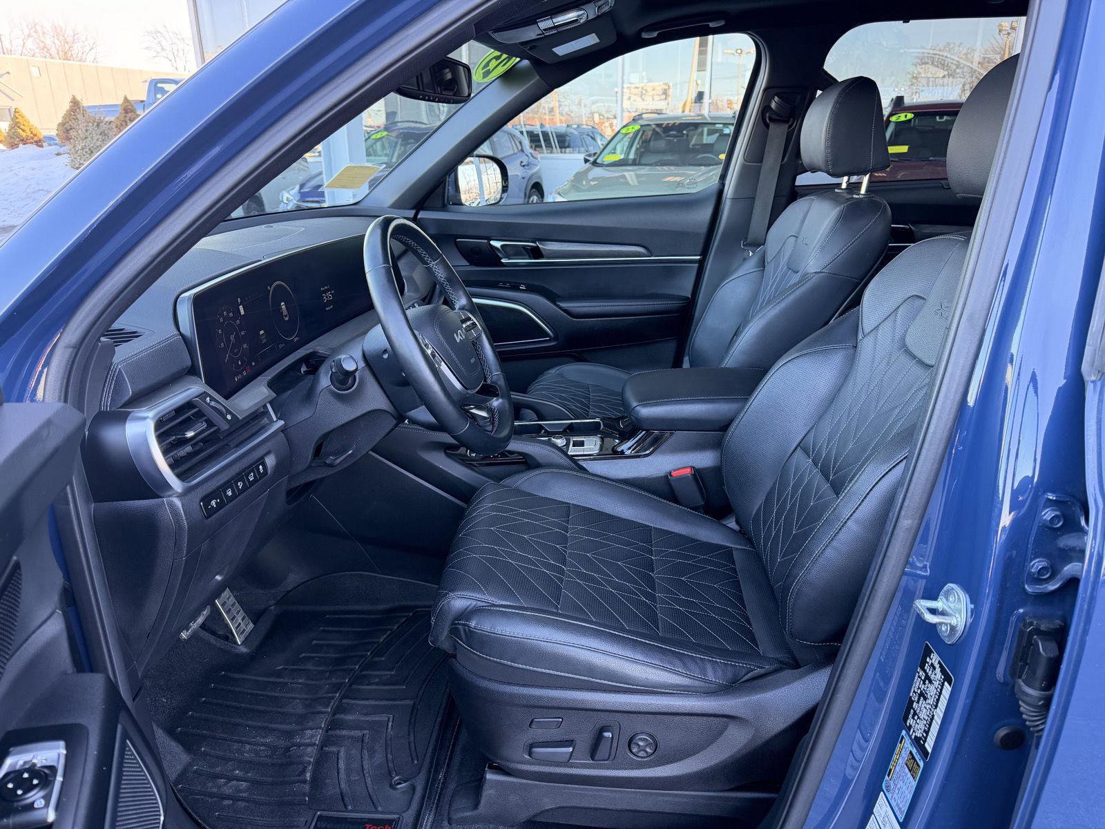 Used 2023 Kia Telluride SX X-Line image 11