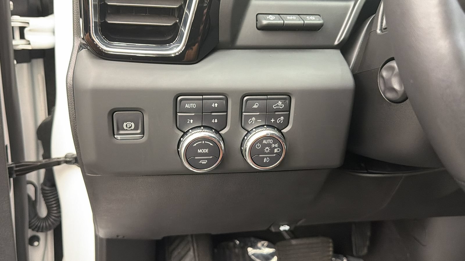 Used 2025 GMC Sierra 1500 Denali Ultimate AWD/4WD image 30