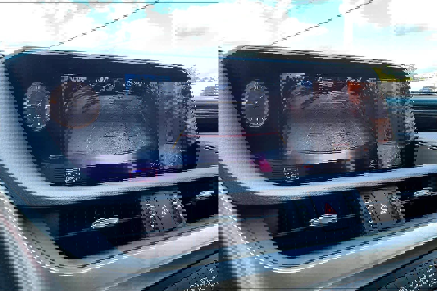 Used 2021 Lexus ES 350 Ultra Luxury w/ Accessory Package 2 image 25