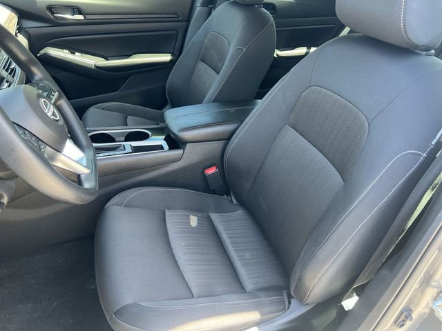 Used 2024 Nissan Altima 2.5 SV FWD image 32