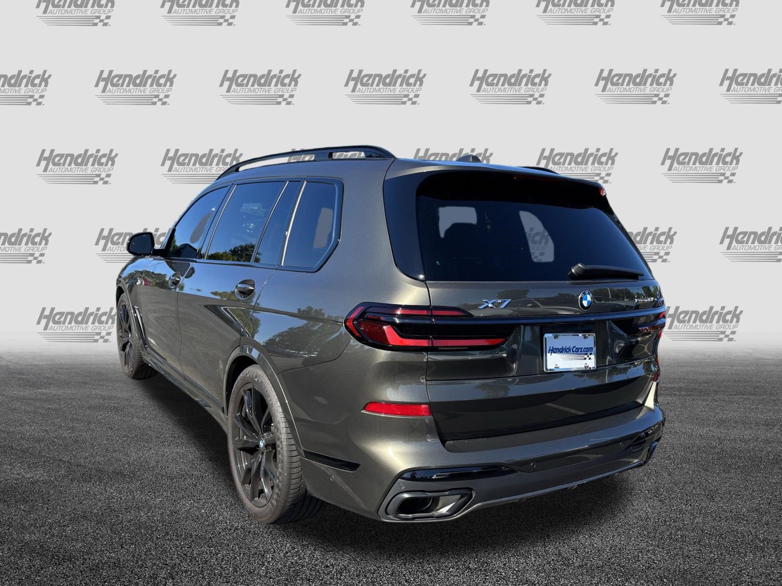 Certified 2025 BMW X7 xDrive40i w/ M Sport Package AWD/4WD image 6