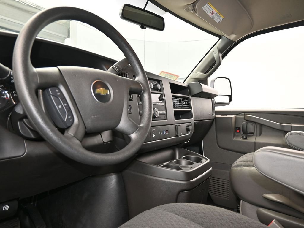 Used 2024 Chevrolet Express 2500 w/ Driver Convenience Package image 12