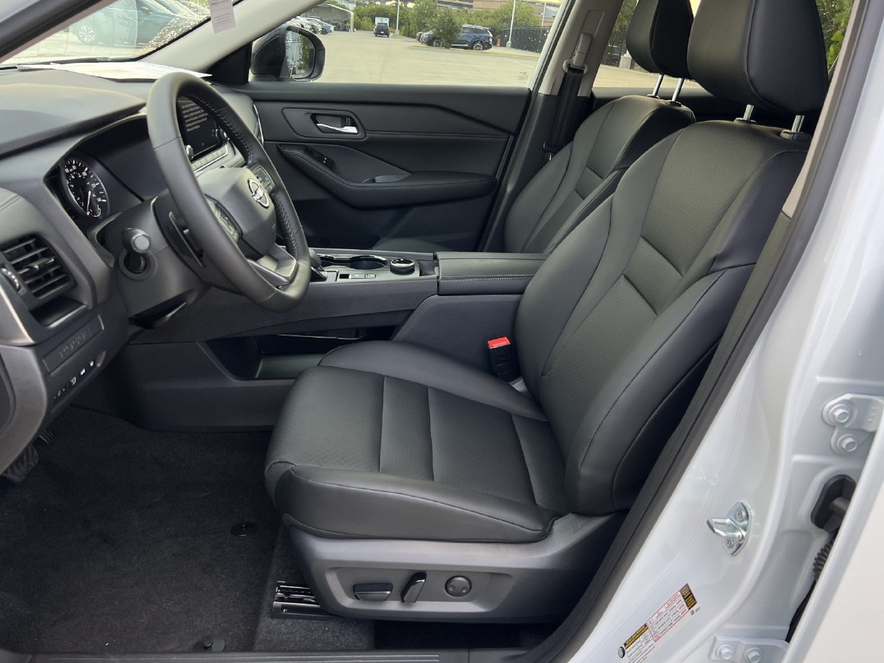 New 2026 Nissan Rogue Dark Armor AWD/4WD image 8