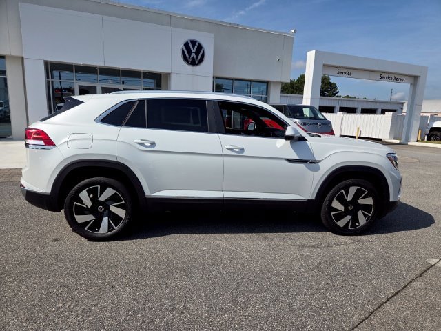 New 2026 Volkswagen Atlas Cross Sport SEL AWD/4WD image 13