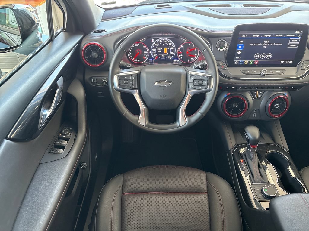 Used 2025 Chevrolet Blazer RS FWD image 17