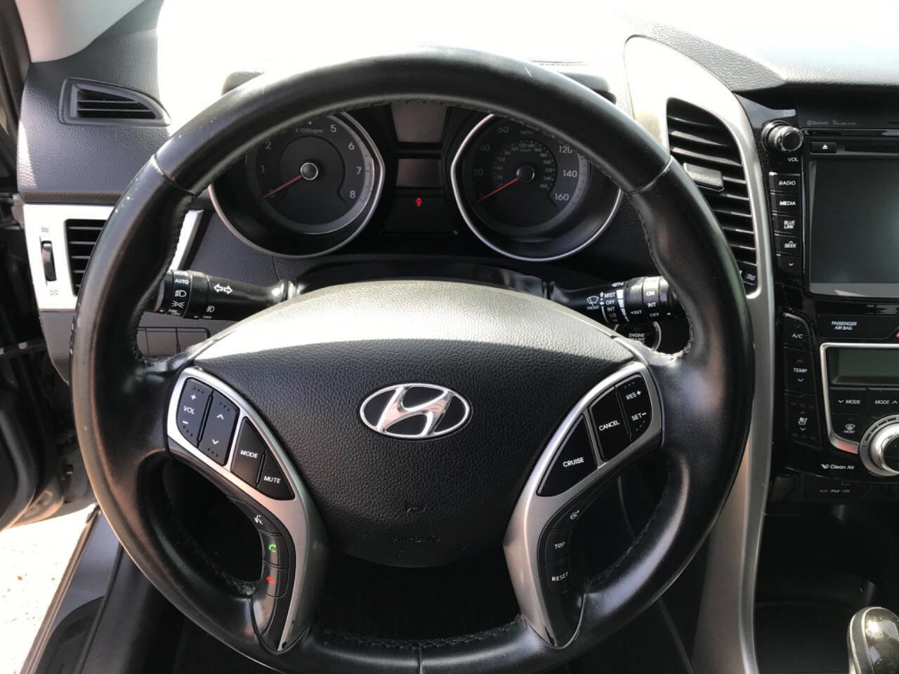 Used 2016 Hyundai Elantra GT w/ Option Group 03 image 7