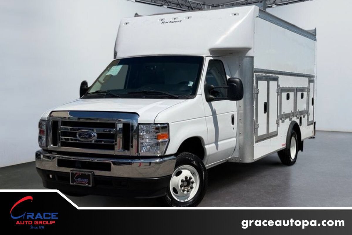 Used 2024 Ford E-450 and Econoline 450 Super Duty w/ Power Windows & Locks Group RWD image 1