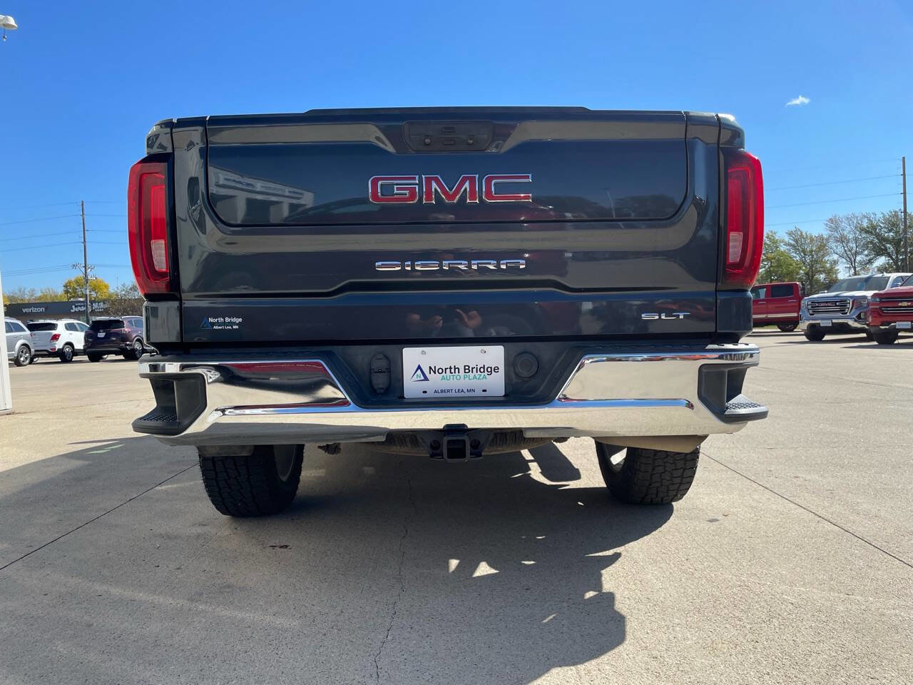 Used 2021 GMC Sierra 1500 SLT image 29