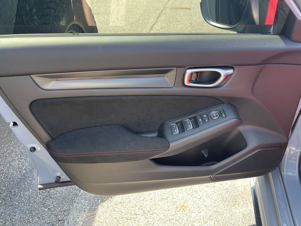 Used 2025 Honda Civic Type R image 2