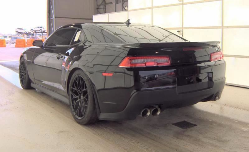 Used 2015 Chevrolet Camaro ZL1 RWD image 5