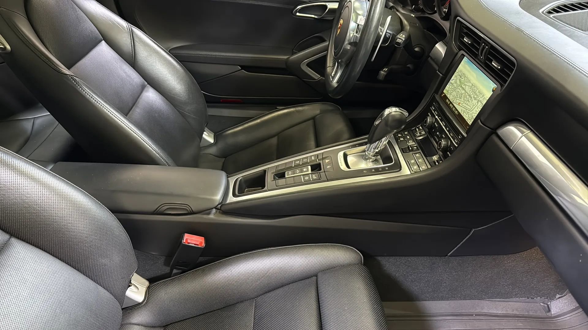 Used 2015 Porsche 911 Carrera 4S AWD/4WD image 20