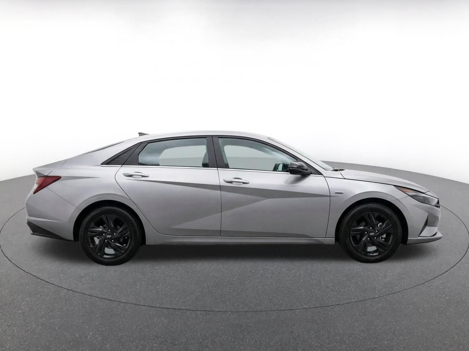 Used 2026 Hyundai Elantra Sport FWD image 10