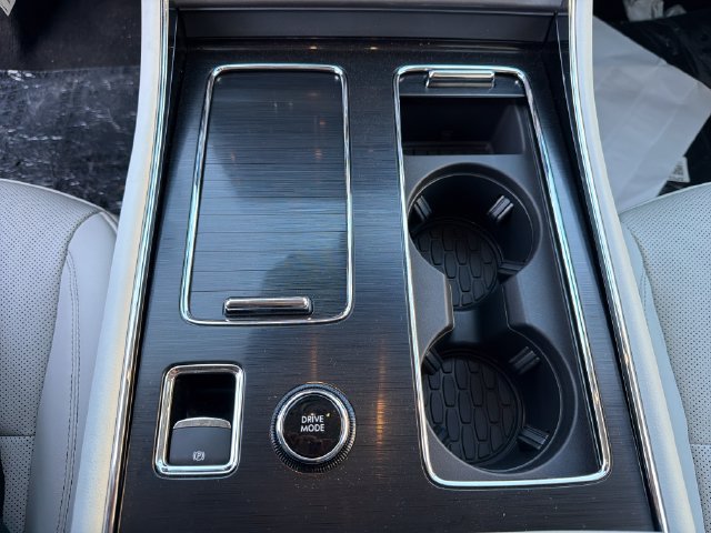 New 2026 Lincoln Aviator AWD w/ Jet Appearance Package image 34