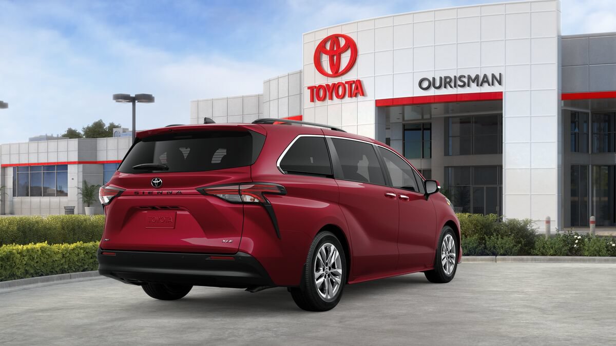 New 2026 Toyota Sienna XLE FWD image 9