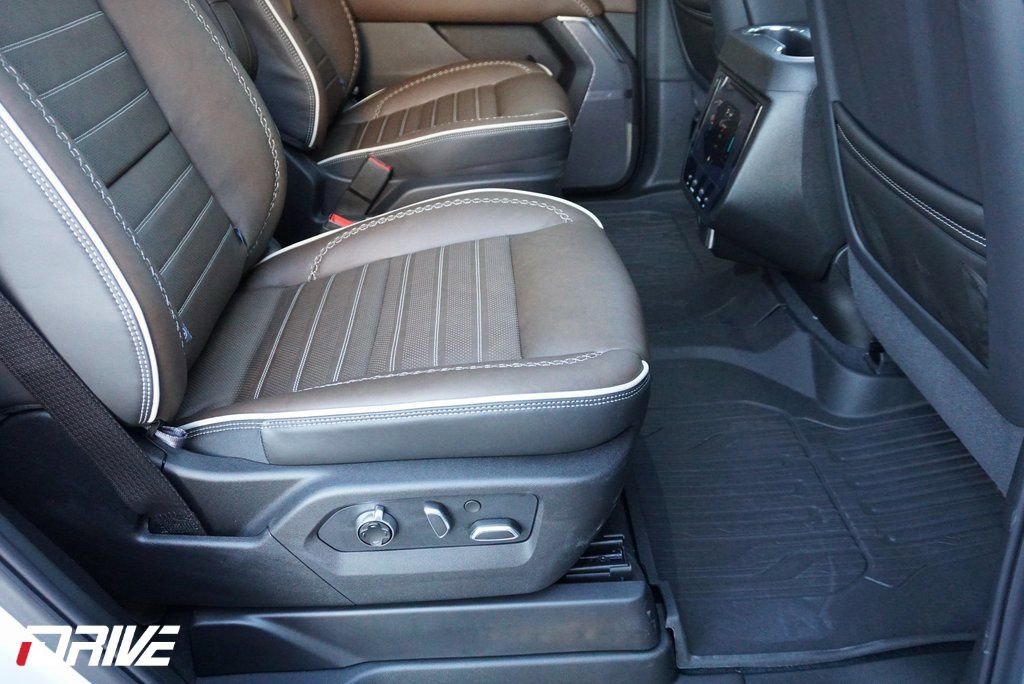 Used 2026 GMC Yukon Denali Ultimate image 48