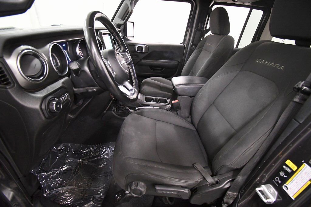 Used 2022 Jeep Wrangler Unlimited Sahara w/ Cold Weather Group image 13