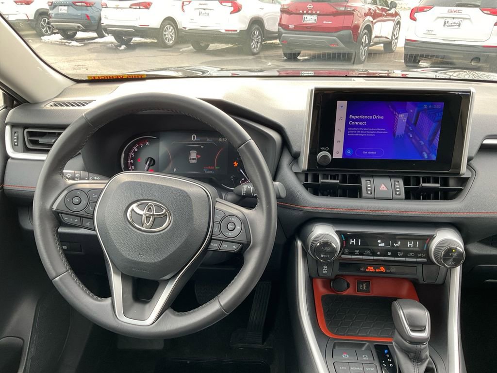 Used 2024 Toyota RAV4 Adventure image 17